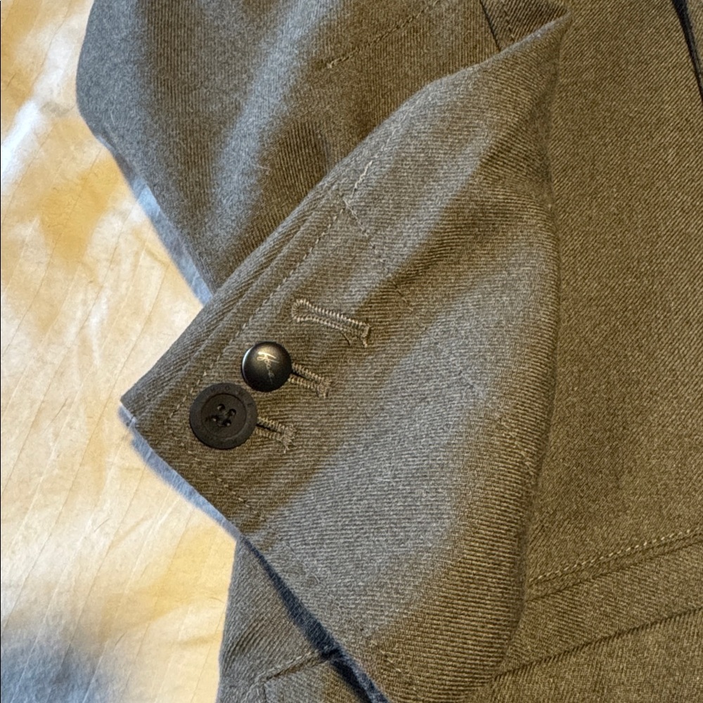 Howe Men's Gray Lightweight Jacket - Picture 5 of 9